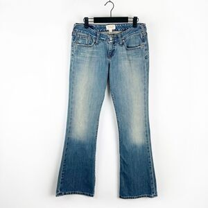Abercrombie & Fitch Vintage Women's Flare Light Wash Low Rise Jeans Size 4R
